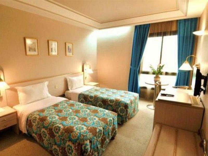Hotel Wassim Fez Exterior foto