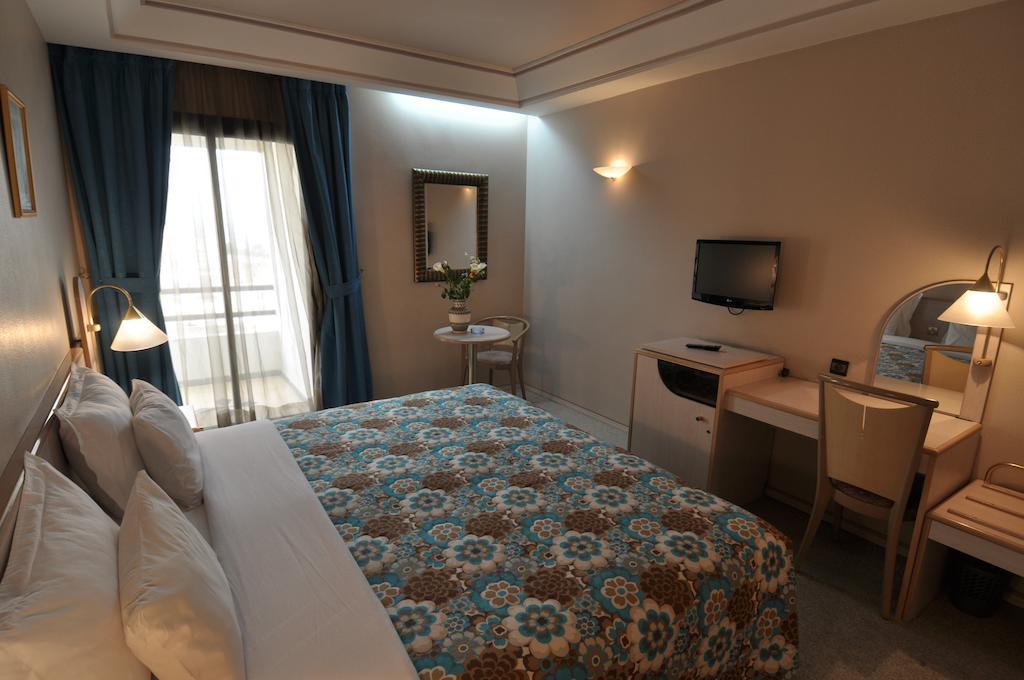 Hotel Wassim Fez Exterior foto